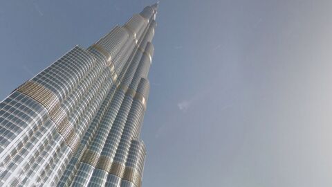 كم عدد طوابق برج خليفة