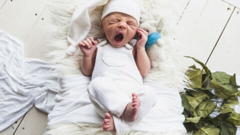طريقة تنظيم نوم الطفل حديث الولادة