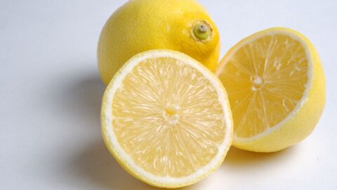 فوائد قطرة الليمون للعين