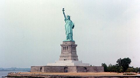 بحث عن تمثال الحرية