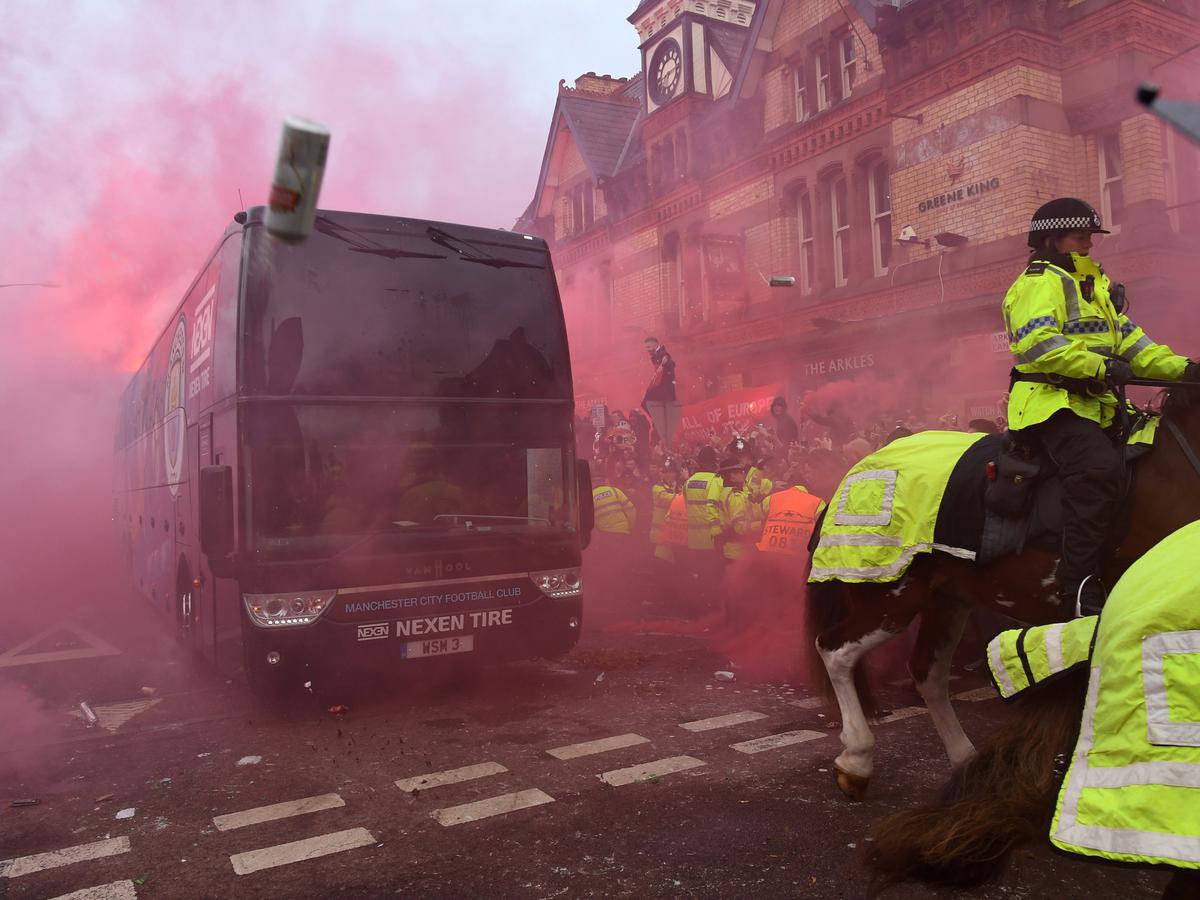 Kunjungi Markas Liverpool Bus Manchester City Akan Dipasang Kamera Pengintai Inggris Bola Com