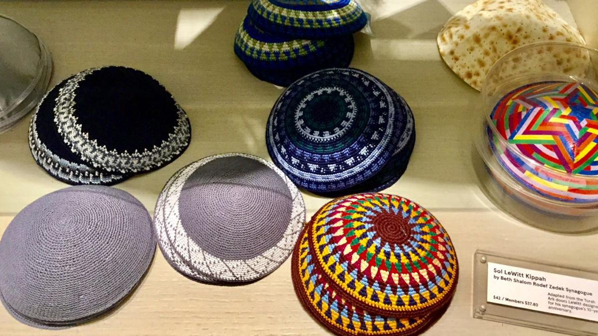 Tak Hanya Putih Ternyata Ada Macam Macam Kippah Yahudi Lifestyle Liputan6 Com