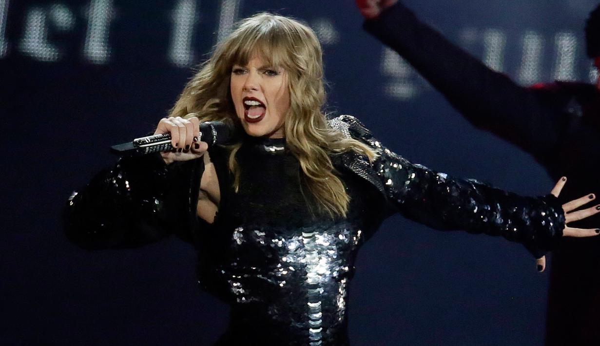 Foto Tampil Energik Taylor Swift Bius Penonton Di Konser Reputation World Tour Foto Liputan6 Com