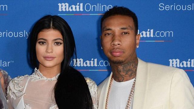 Merasa Diabaikan Sang Kekasih Kylie Jenner Unggah Meme Lucu Showbiz Liputan6 Com