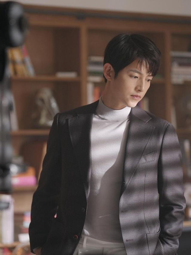 Song Joong Ki Dibidik Bintangi Film Baru Jadi Pembelot Korea Utara Showbiz Liputan6 Com