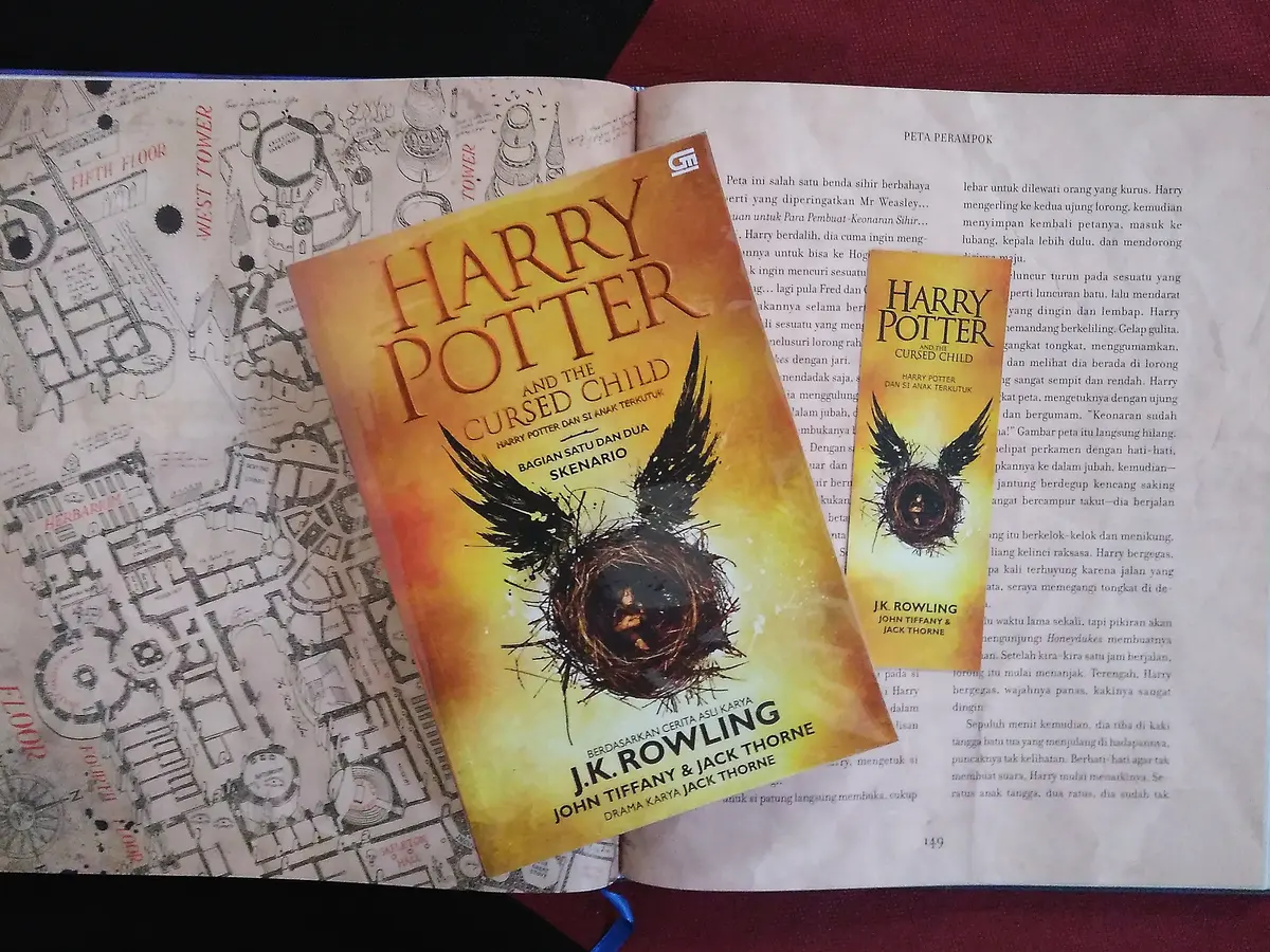 Harry Potter And The Cursed Child Berdasarkan Cerita Asli Karya J K Rowling Lifestyle Fimela Com
