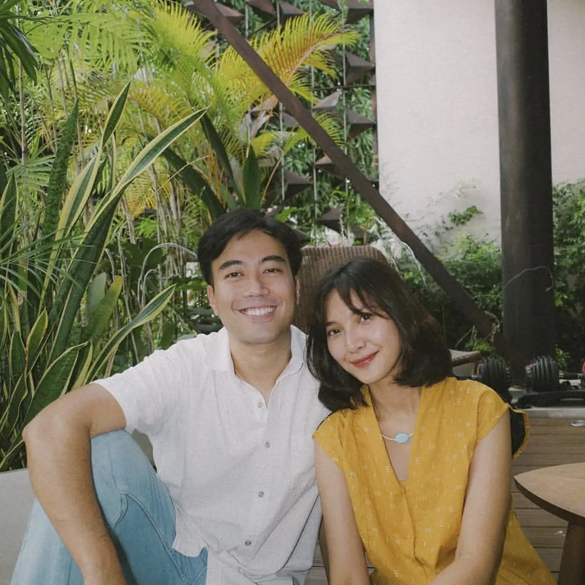 Belum Honeymoon Vidi Aldiano Sebut Sheila Dara Terlalu Sibuk Entertainment Fimela Com