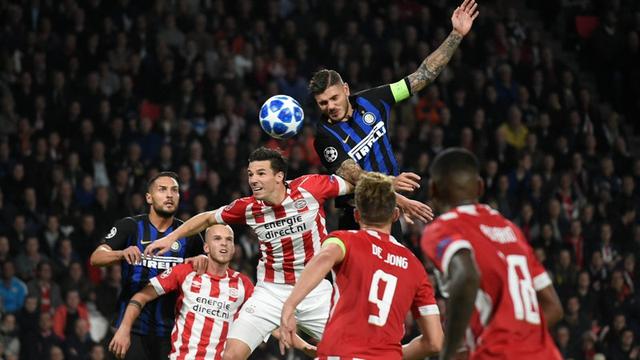 Kalahkan Psv Inter Milan Tempel Ketat Barcelona Dunia Bola Com