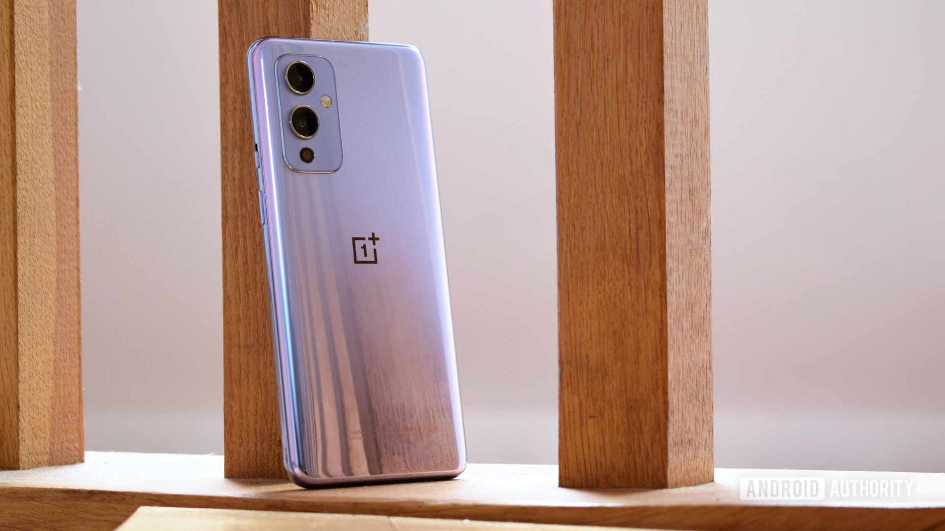 OnePlus 9 review back
