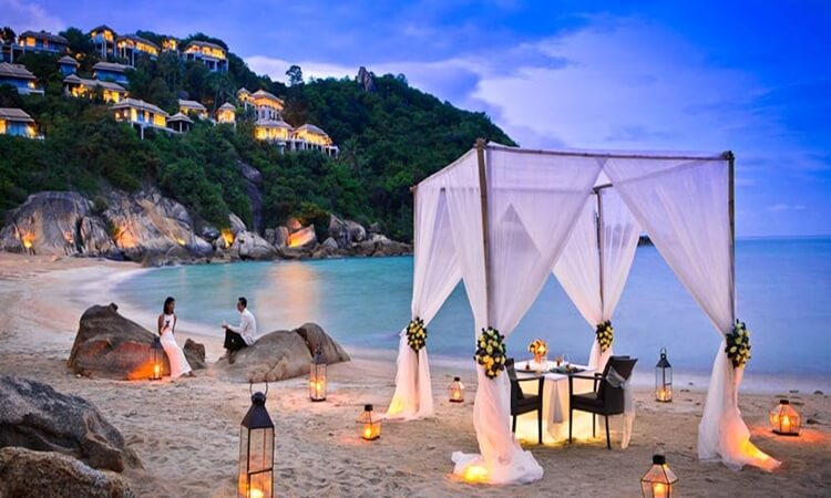 rekomendasi tempat wisata romantis di semarang yang cocok untuk honeymoon bersama pasangan