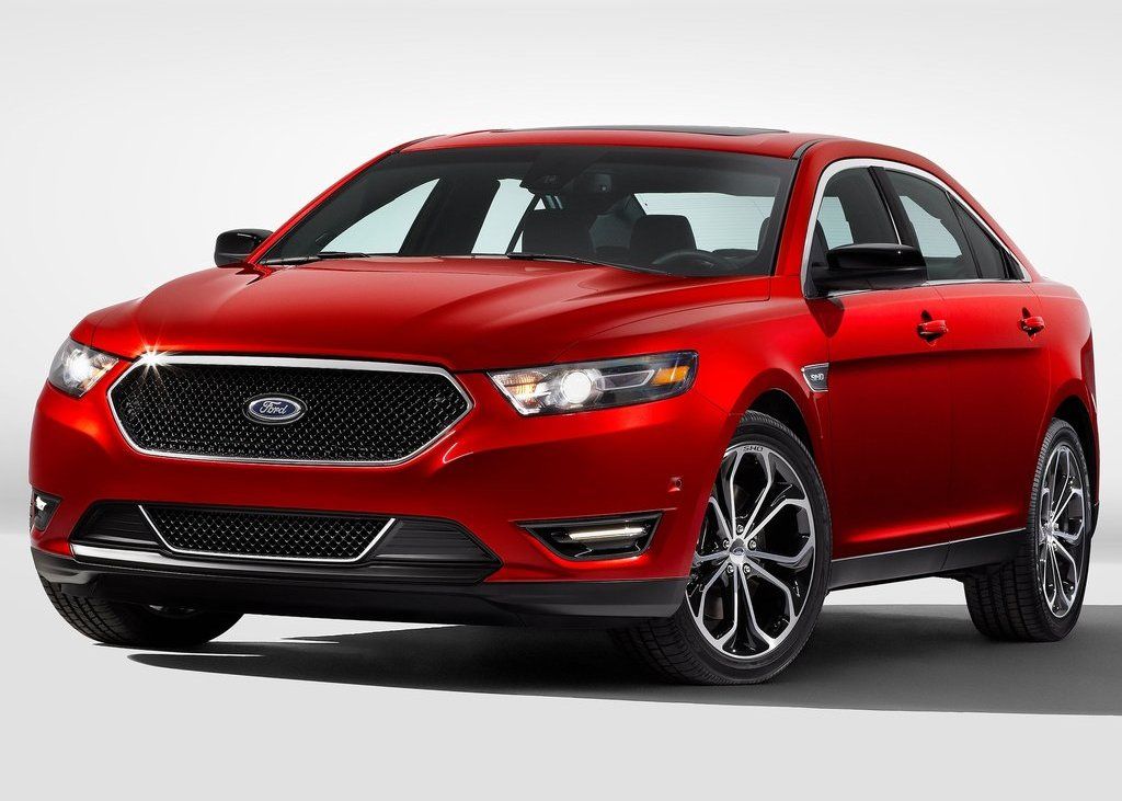 Featured Image of 2013 Ford Taurus SHO Review