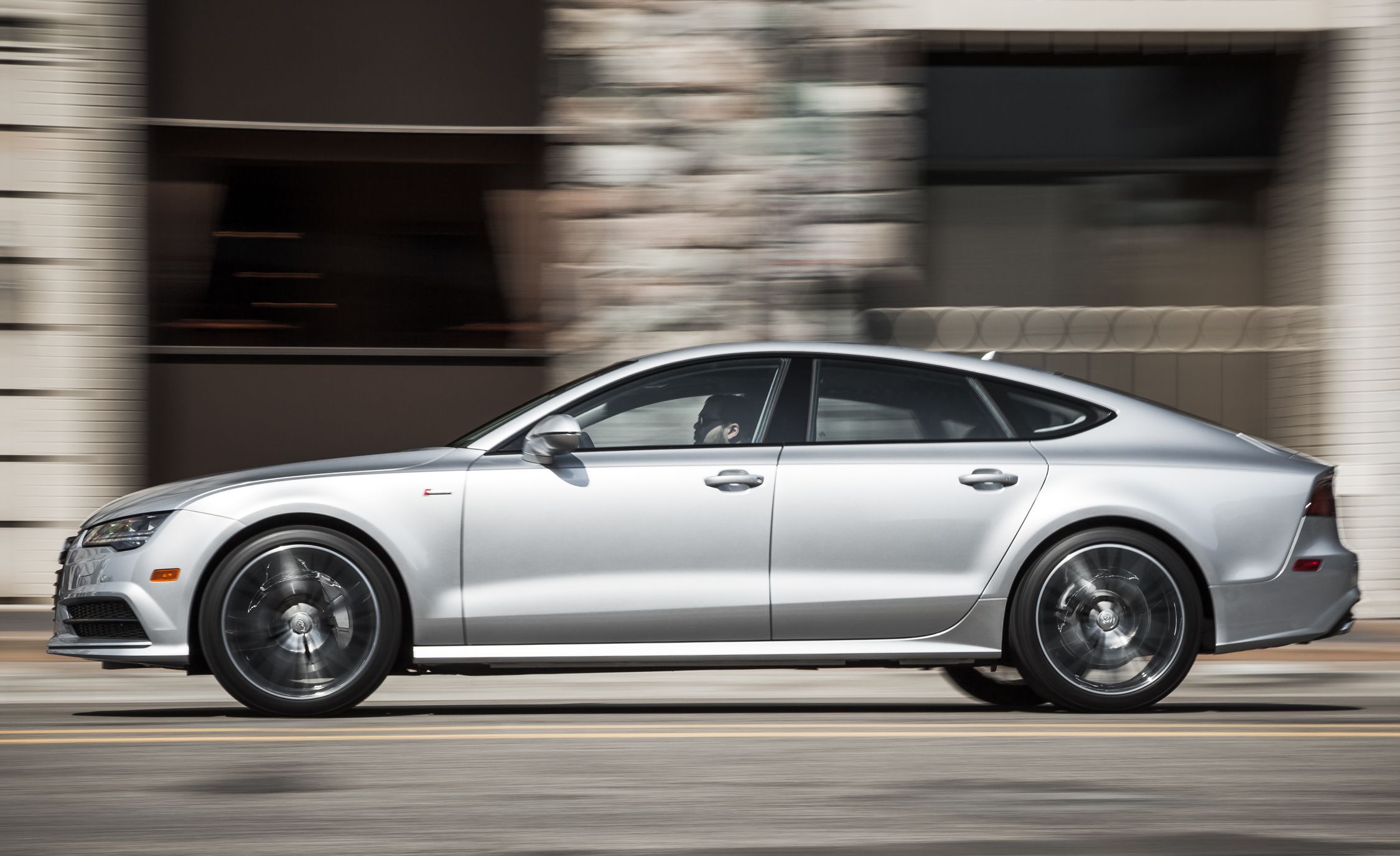 2016 Audi A7 Test Drive Side View (Photo 6 of 26)