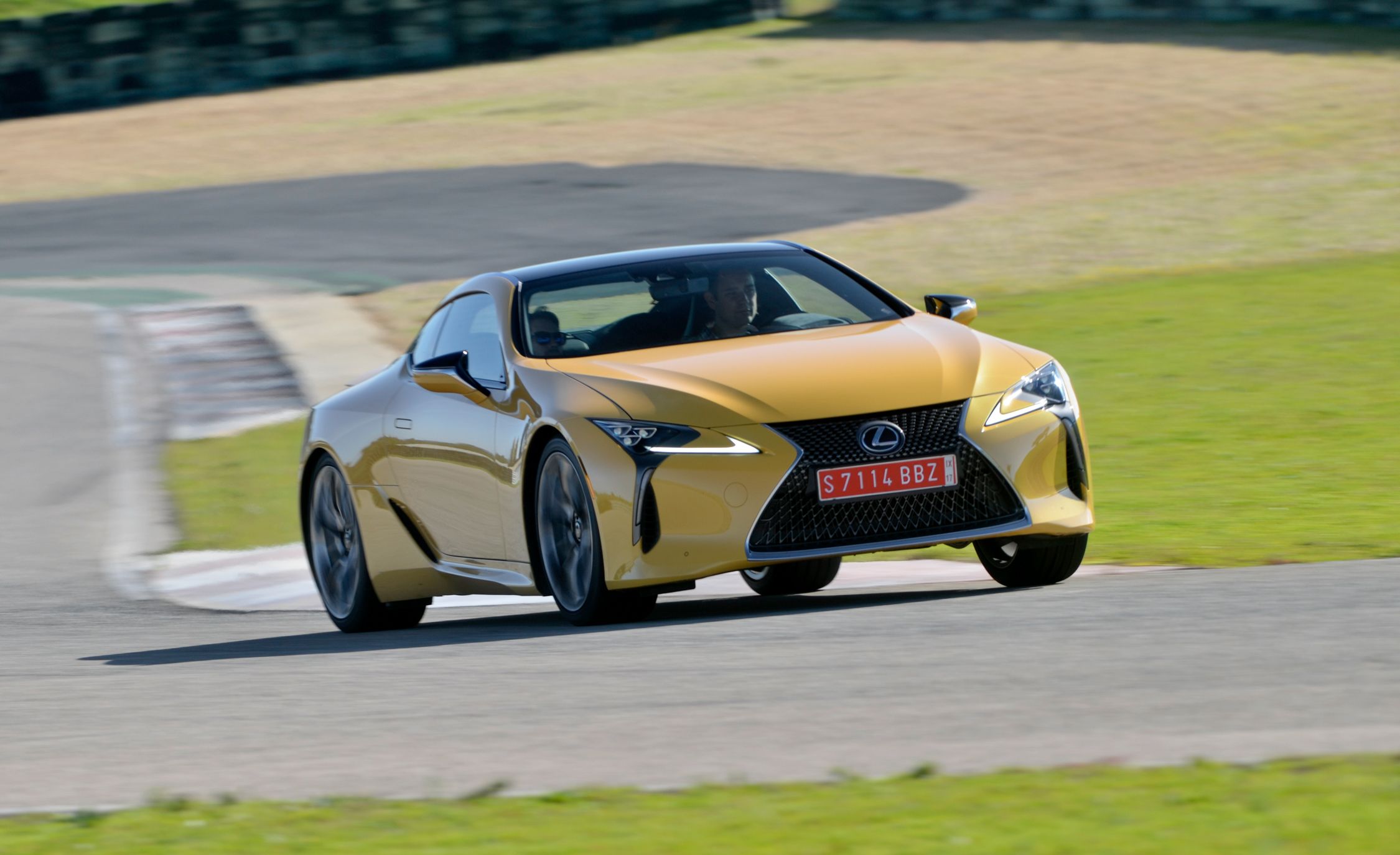 2018 Lexus Lc 500 Yellow Test Drive Front View (Photo 18 of 84)