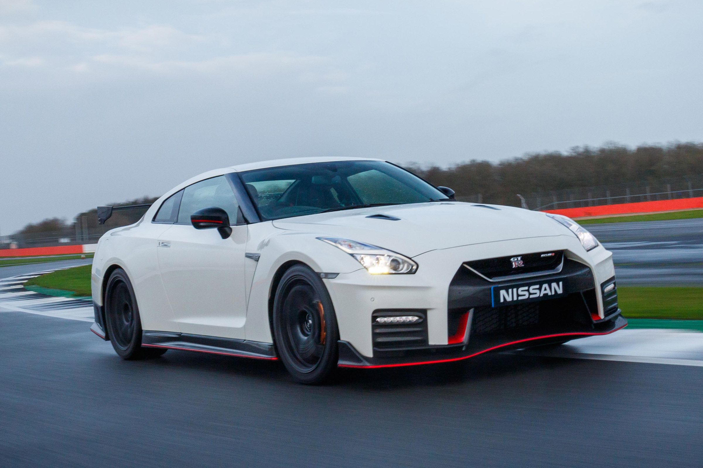 Featured Image of 2017 Nissan GT R NISMO