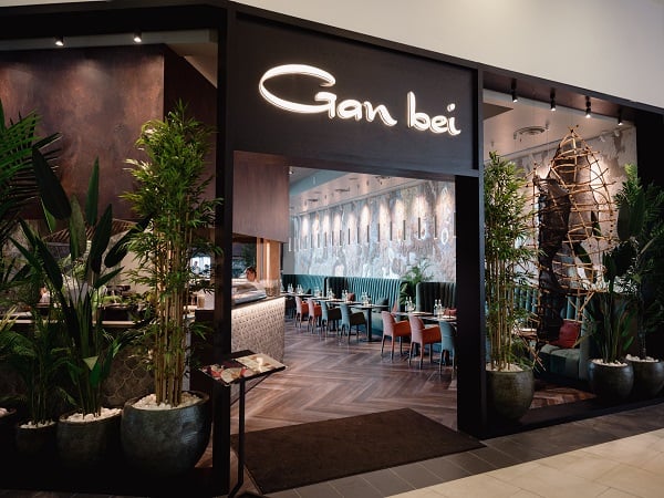 Oriental restaurant "Gan Bei" awaits visitors on new premises 