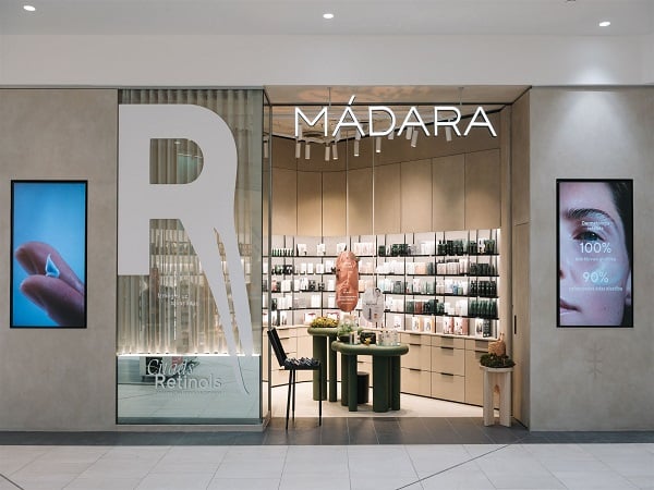 After the reconstruction, the new concept store of the cosmetics brand "MADARA Cosmetics" has opened its doors in the shopping center "Spice"