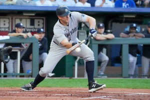 Yankees mulling alternatives to LeMahieu