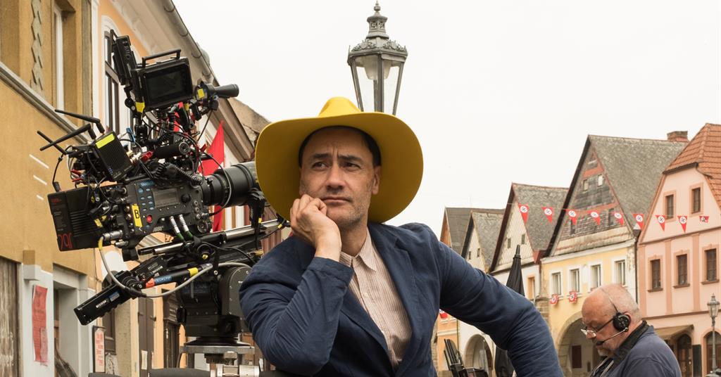 How Taika Waititi Made Jojo Rabbit He Didn T Wait For Anyone To Give Him Permission Features Screen
