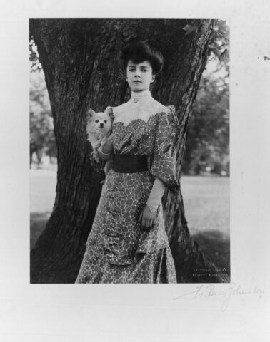 Alice Roosevelt in 1902