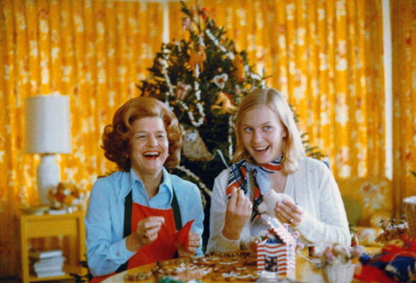 Betty and Susan Ford Make Christmas Decorations in Solarium