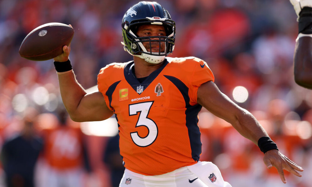 russell-wilson-denver-broncos-nfl-week-15