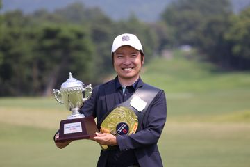 9年ぶりの下部ツアー2勝目を挙げた日高将史（提供：JGTO）