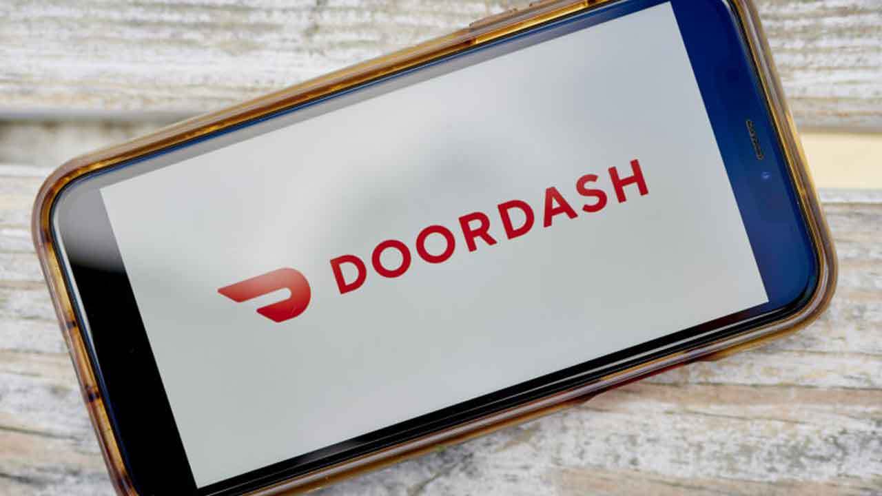 Food delivery app DoorDash is going public