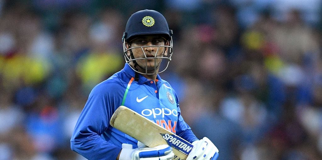 Did you see... MS Dhoni almost pull off a run-chase? - Cricket365.com
