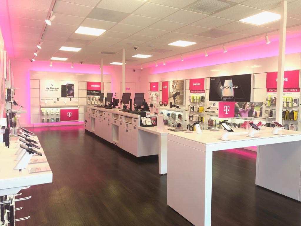 T Mobile Store At 2800 Ridge Way Suite B Lake Wales Fl T Mobile