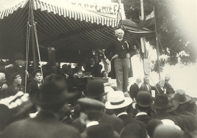 Sir Wilfrid Laurier Campaigning
