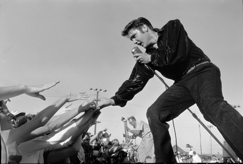 Photo of Elvis Presley by Marshutz Stanley. Courtesy of National Portrait Gallery.