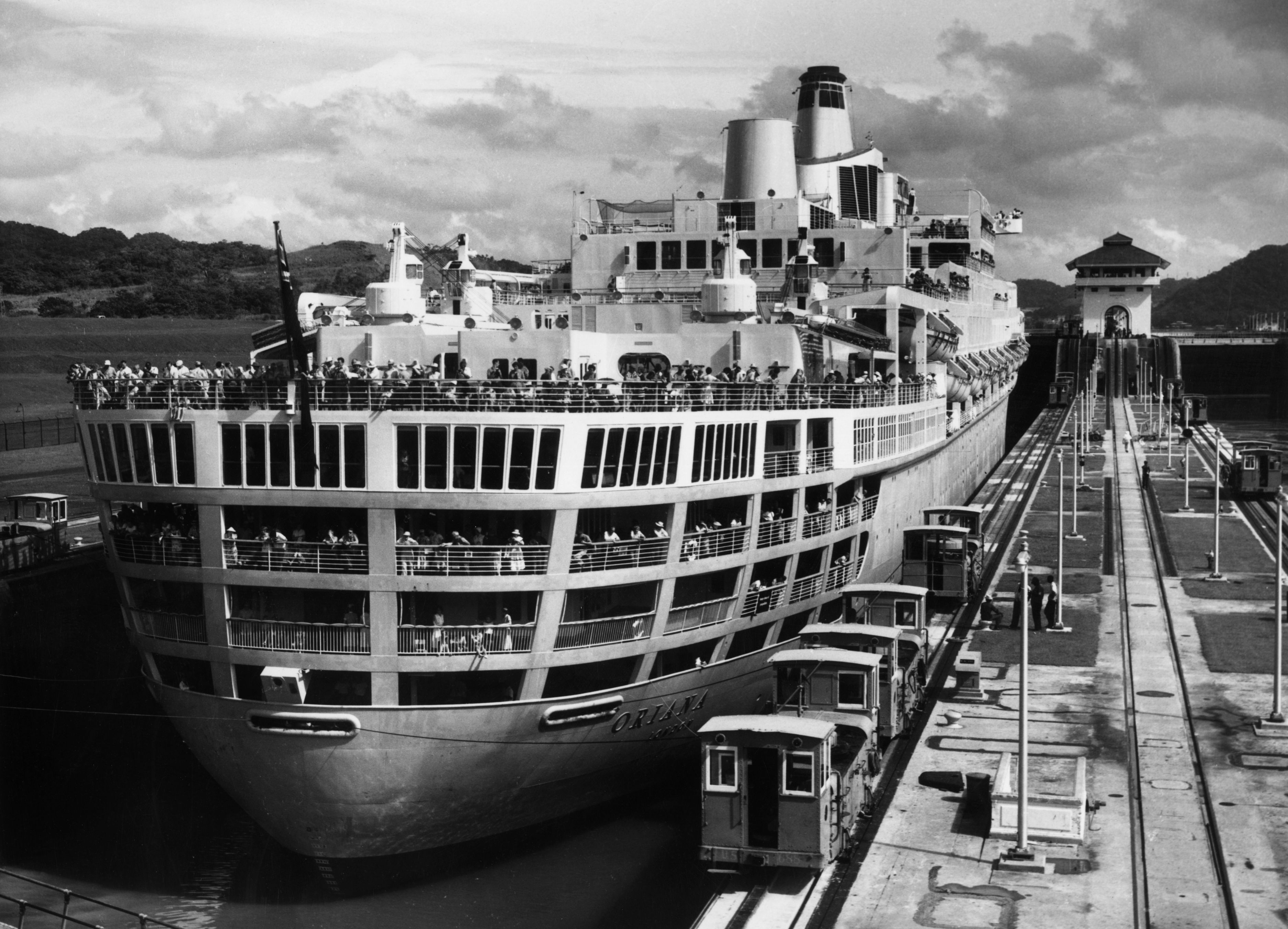 The first P&O Orient liner Oriana returns to Southampton after her maiden voyage to the Panama Canal in 1961. She was the largest vessel to pass through the canal since the German liner Bremen in 1939. Photo by Central Press/Getty Images