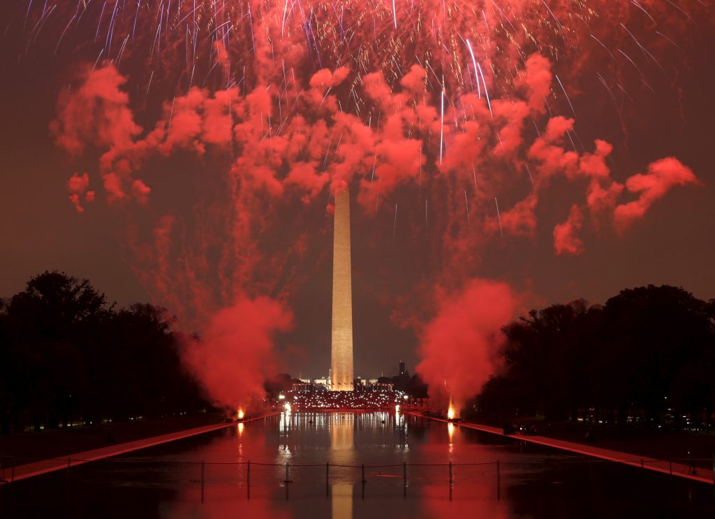 The Washington Monument is seen during the annual Fourth of July fireworks on the National Mall in Washington on July 4, 2015. Photo by Gary Cameron/Reuters