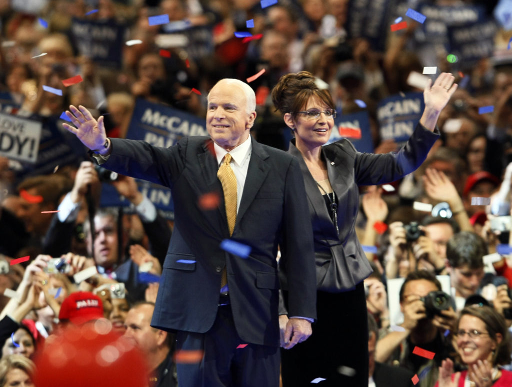 Republican presidential nominee Sen. John McCain and vice presidential nominee Gov. Sarah Palin wave to supporters at the 2008 Republican National Convention in St. Paul, Minnesota on Sept. 4, 2008. REUTERS/Rick Wilking (UNITED STATES) US PRESIDENTIAL ELECTION CAMPAIGN 2008 (USA) - GM1E4950W7P01