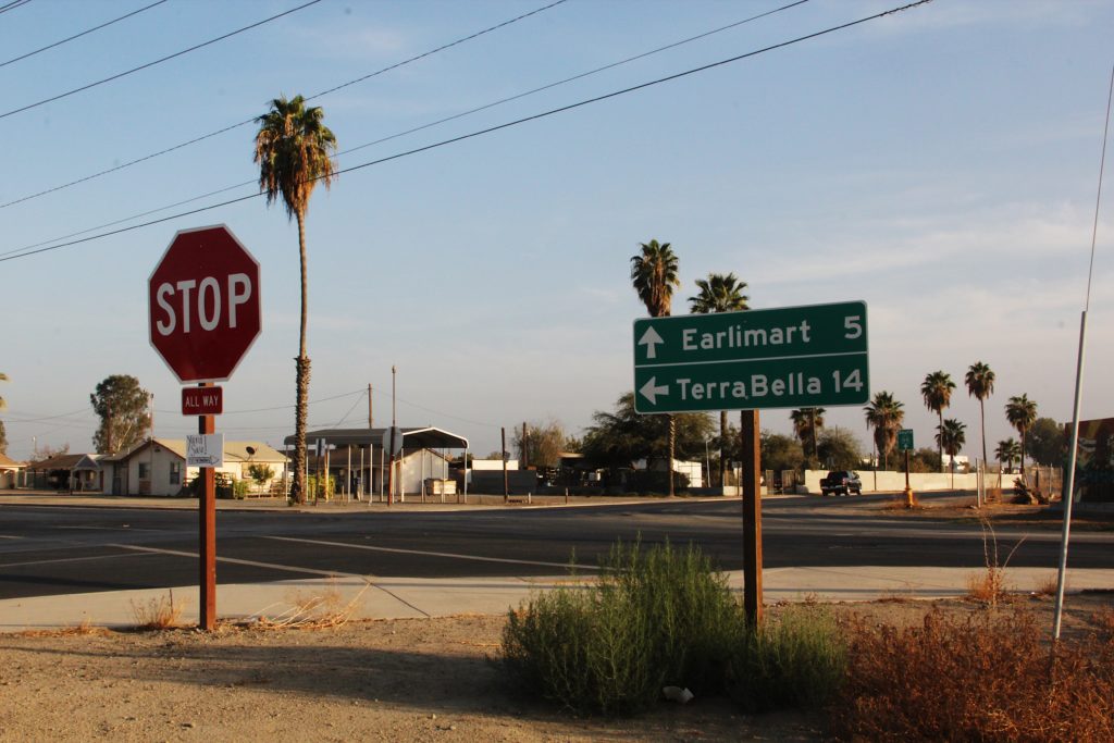 Earlimart_TerraBella sign