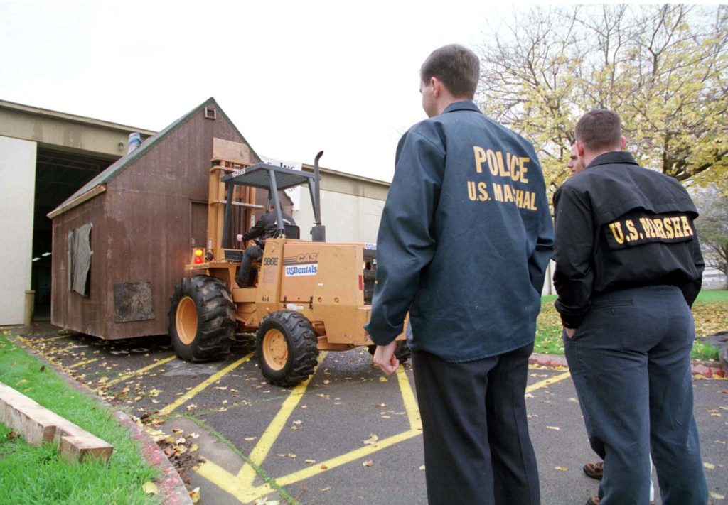 UNABOMBER SUSPECT KACZYNSKI'S CABIN ARRIVES IN SACRAMENTO