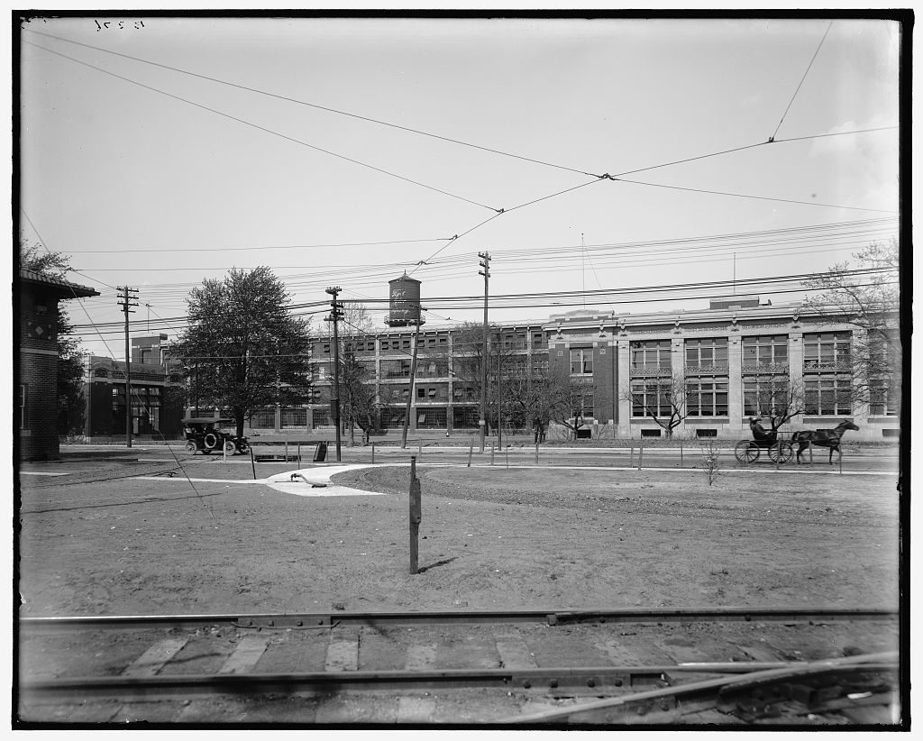 Ford Motor Company plant, Highland Park, Michigan, between 1900 and 1920, Library of Congress.