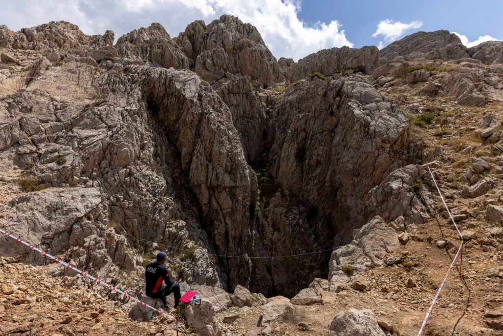 Rescuers race to save ill US cave explorer trapped 3,000 feet underground in Turkey