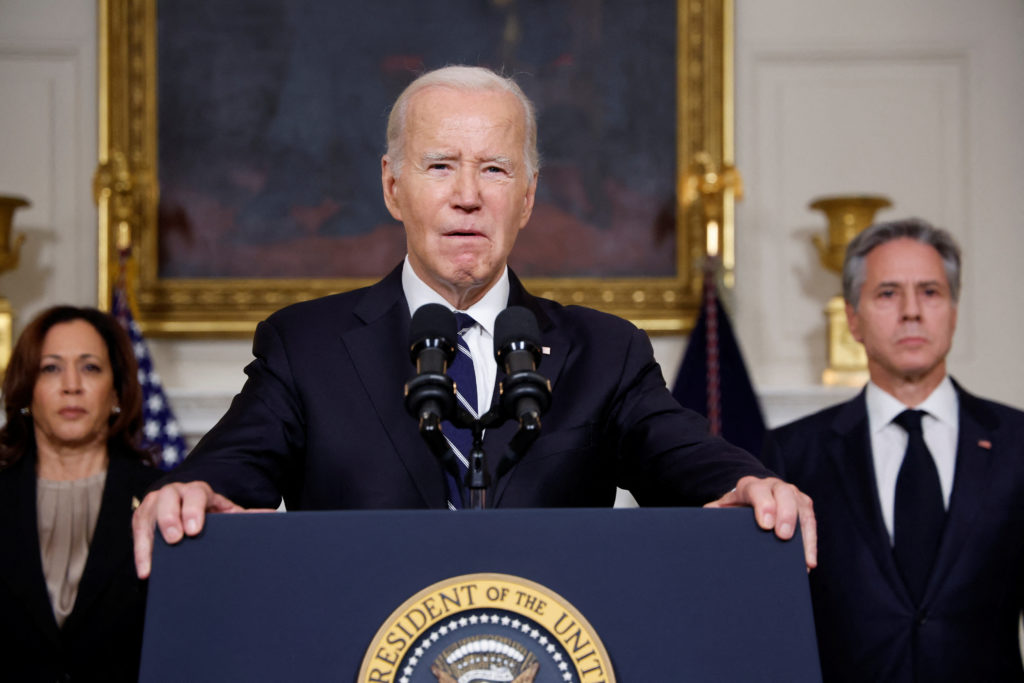 U.S. President Joe Biden, accompanied by Vice President Kamala Harris and U.S. Secretary of State Antony Blinken, makes remarks after speaking by phone with Israeli Prime Minister Benjamin Netanyahu about the situation in Israel following Hamas' deadly attacks, from the State Dining Room at the White House in Washington, U.S. October 10, 2023. Photo by Jonathan Ernst/REUTERS