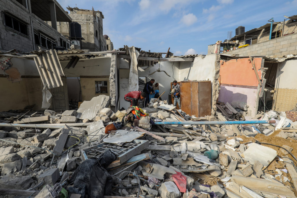 Israeli continue airstrikes in Gaza