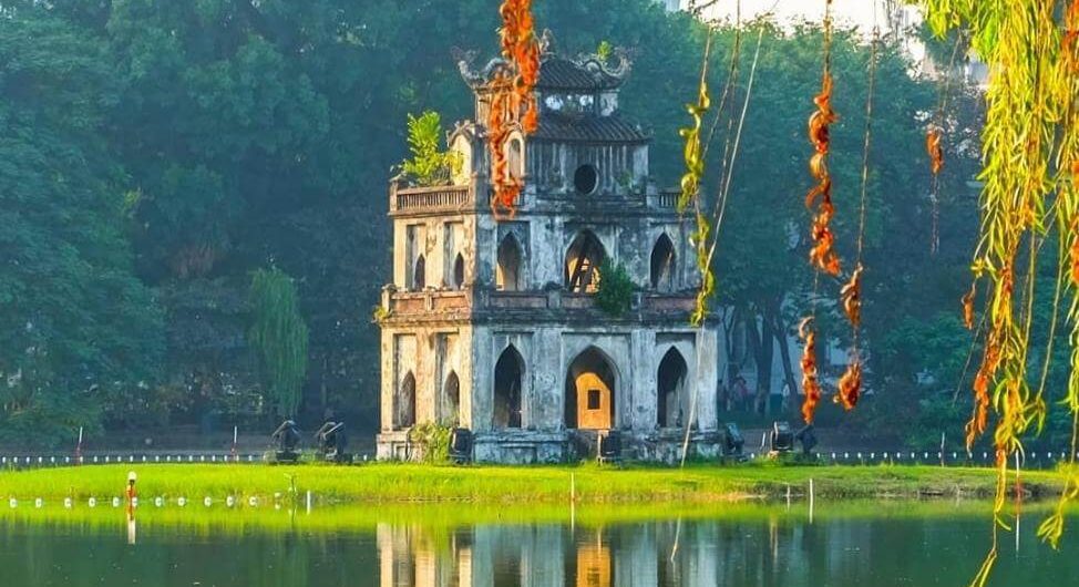 Travel Experience at Hoan Kiem Lake - The Icon of Hanoi Capital - Da Nang  Private Car
