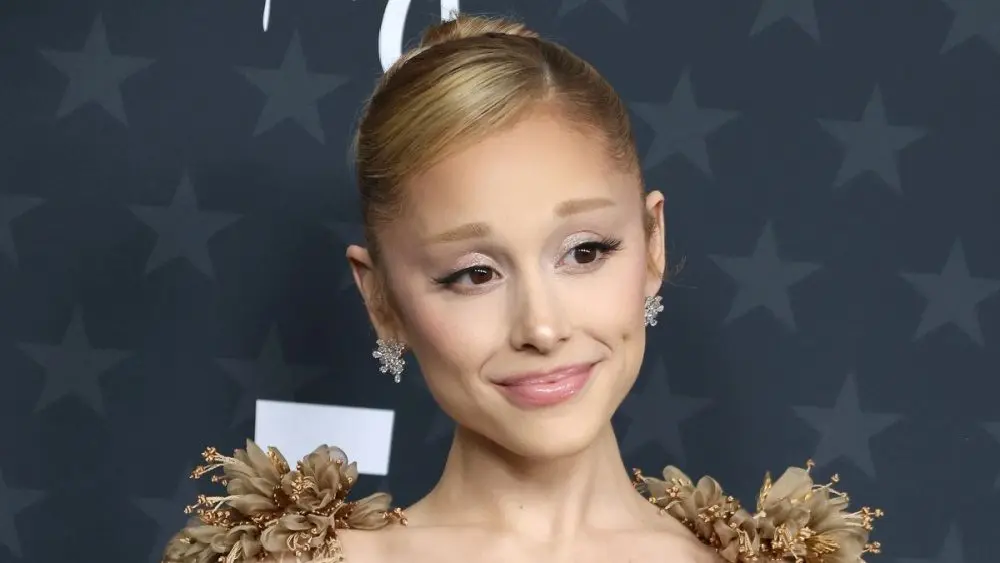 See Ariana Grande’s video for ‘Twilight Zone’