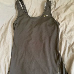 Women’s Nike Dri Fit Tank Top - Medium