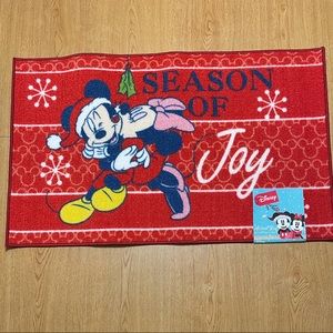 NWT Mickey and Minnie Holiday Welcome Mat