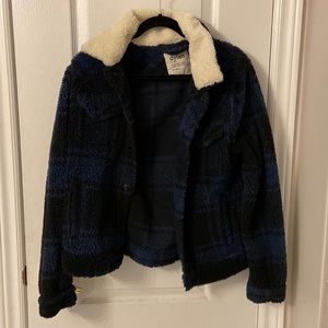 Sherpa collared jacket in size small