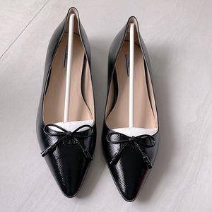 Prada saffiano leather bow tie flats. Size 37.5