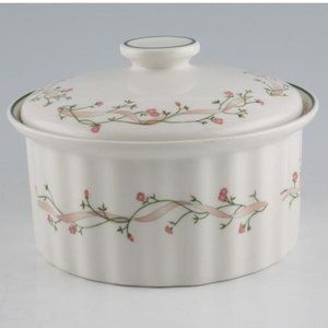 Casserole Dish - Johnson Brothers (Bros) Eternal Beau