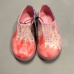 BEBE GIRLS TODDLER PAINT SPLATTER WATER SHOES: PINK: NWT: SZ 5/6