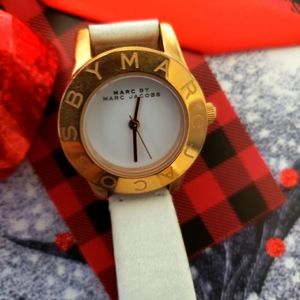 White marc jacobs ladies watch