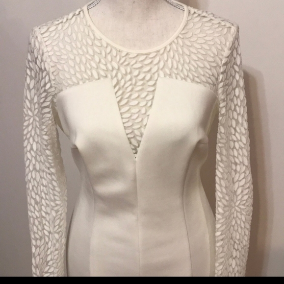 Calvin Klein Dresses & Skirts - 💞 Gorgeous White long sleeved dress by Calvin Klein size 6